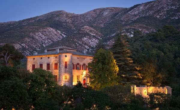 Quels sont les meilleurs moyens d'organiser une résidence artistique pour jeunes créateurs ?